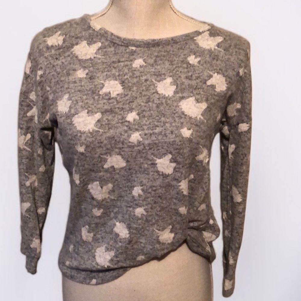 Nine 1 eight t shirt with hem knot, gray, med